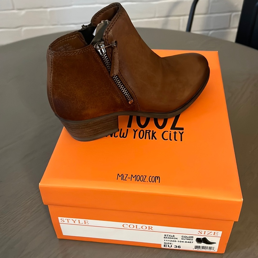 NIB Miz Mooz bootie antiqued brown